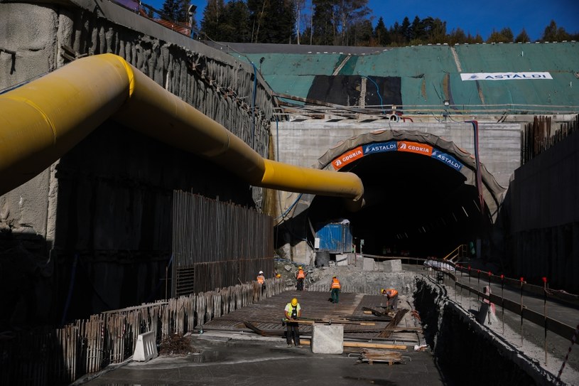 Słynnym tunelem pojedziemy już za kilka miesięcy! /Andrzej Banaś/ Polska Press /Getty Images