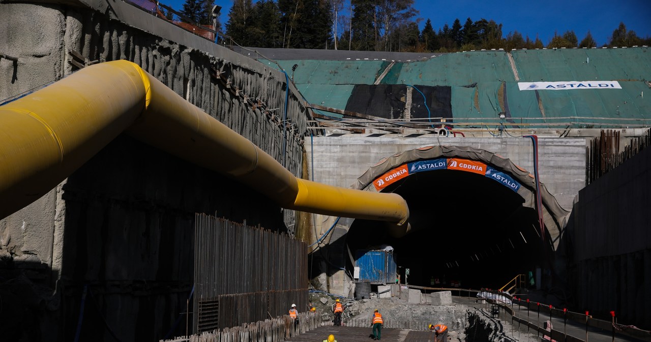 Słynnym tunelem pojedziemy już za kilka miesięcy! /Andrzej Banaś/ Polska Press /Getty Images