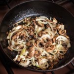 Smaczny wiosenny grzyb już pojawił się w lasach. Smażony na maśle z cebulką to cymes 