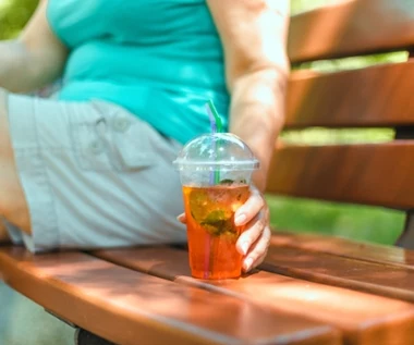 Smak dzieciństwa czy najgorsza z herbat? Choć orzeźwia, sprzyja insulinooporności 