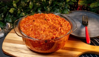 Smak dzieciństwa na kanapce. Domowy paprykarz krok po kroku