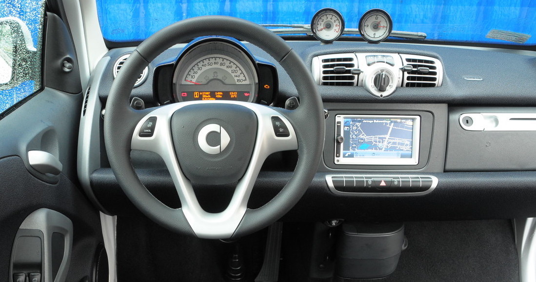 smart fortwo deska rozdzielcza /Motor