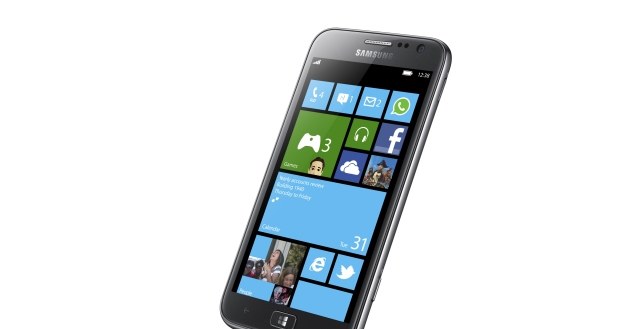 Smartfon Samsung Ativ S /materiały prasowe