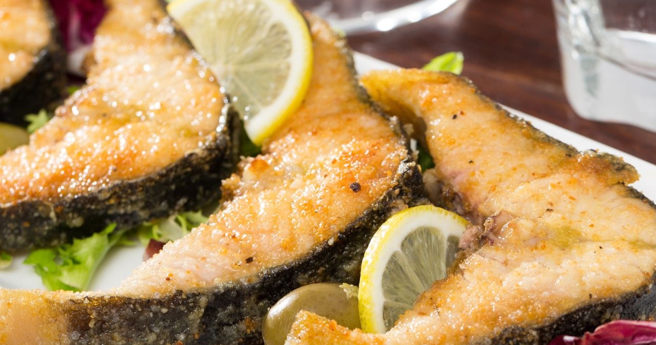 Smażony jesiotr na wigilię może zastąpić tradycyjnego karpia /jackf /Canva Pro