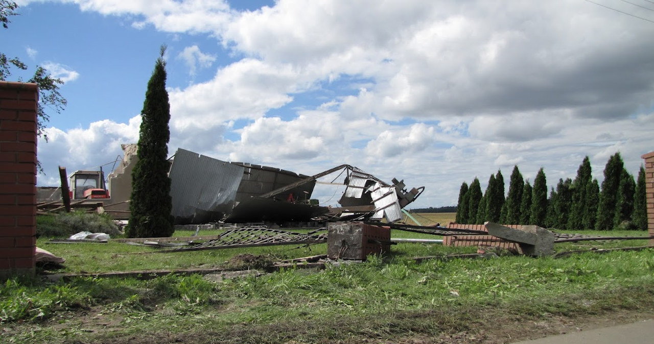 Smętowo Graniczne: Trąba zniszczyła 10 budynków