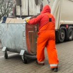 baterie Śmieciarka nagle zaczęła się palić. Źródłem był mały przedmiot