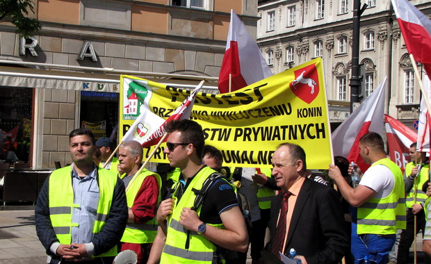 Śmieciarze protestują w Warszawie. "Zabijacie spółki rodzinne"