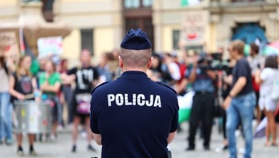 Śmierć podczas interwencji policji na Żoliborzu. Mężczyzna spadł z trzeciego piętra