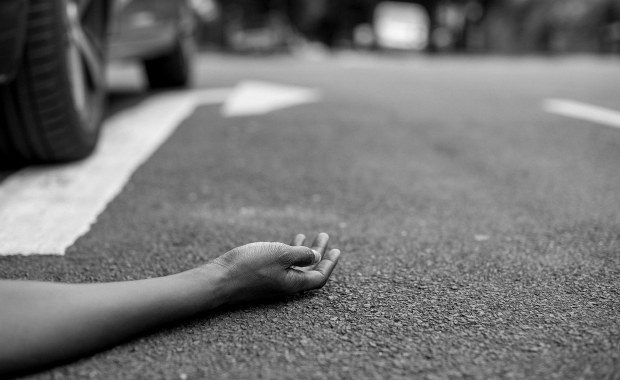 Śmierć w Kołobrzegu. 20-latek potrącony przez taksówkę na przejściu dla pieszych