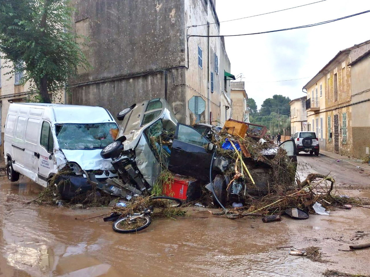Śmierć w turystycznym raju. 8 osób zginęło w powodzi na Majorce