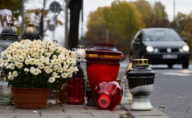Śmiertelne potrącenie w Mikołowie. Policja wie, jakim autem jechał sprawca 
