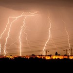 Śmiertelne uderzenie pioruna. Jak uchronić się przed niebezpieczeństwem?