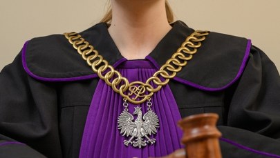 Śmiertelnie potrącił na pasach nianię z dzieckiem. Sąd zdecydował ws. kierowcy