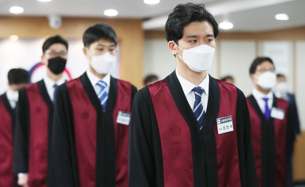 Śmiertelność COVID-19 w Korei Pd. zbliżona do Chin