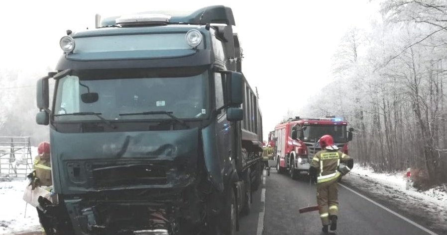 Śmiertelny wypadek na K-74 w miejscowości Wielopole /Policja