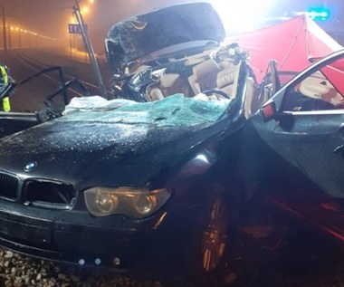 Śmiertelny wypadek w Łodzi - młody kierowca nie opanował BMW