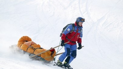 Śmigłowiec latał po narciarzy 11 razy. GOPR podsumował tegoroczne ferie