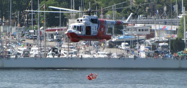 Śmigłowiec Mi-14 podczas ćwiczeń służb ratowniczych w Gdyni /Kuba Kaługa, RMF FM /RMF FM