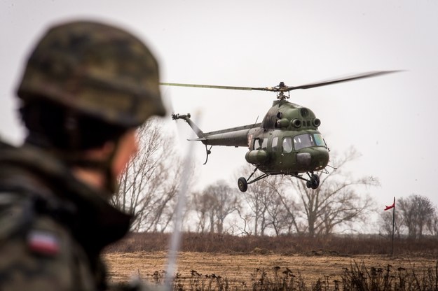 Mazowsze: Awaryjne lądowanie wojskowego śmigłowca