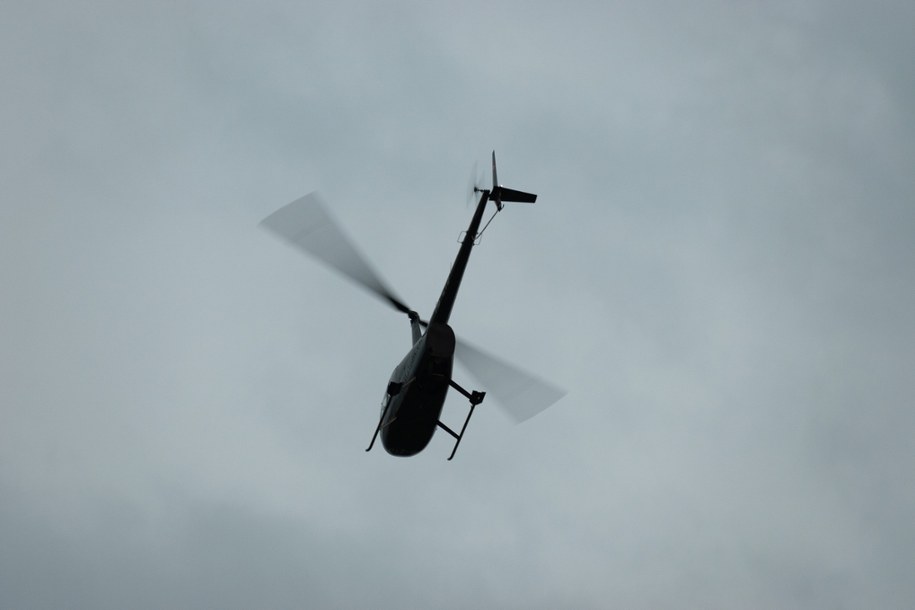 Śmigłowiec Robinson R44 Raven /Shutterstock
