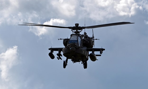 Śmigłowiec szturmowy Boeing AH-64 Apache /Marcin Bielecki /PAP