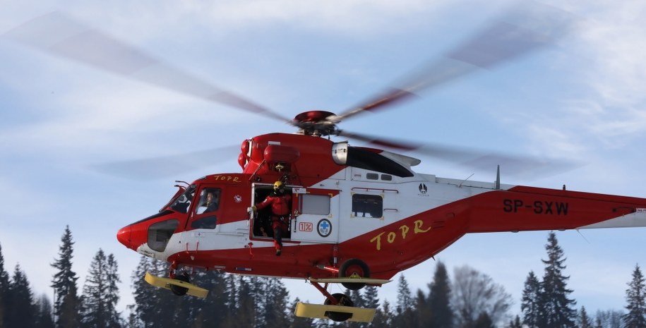 Śmigłowiec TOPR / 	Grzegorz Momot    /PAP