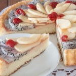 ciasta z owocami Smocze ciasto jest smaczne i efektowne. Owocowa dekoracja naprawdę robi wrażenie