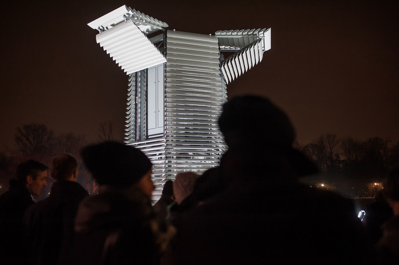 Smog Free Tower. Wieża antysmogowa, zlokalizowana w Parku im. H. Jordana, od ponad roku działa w Krakowie /Agencja FORUM