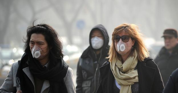 Smog na naszych ulicach /AFP