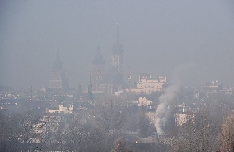 Smog nad Krakowem /Jacek Bednarczyk /PAP
