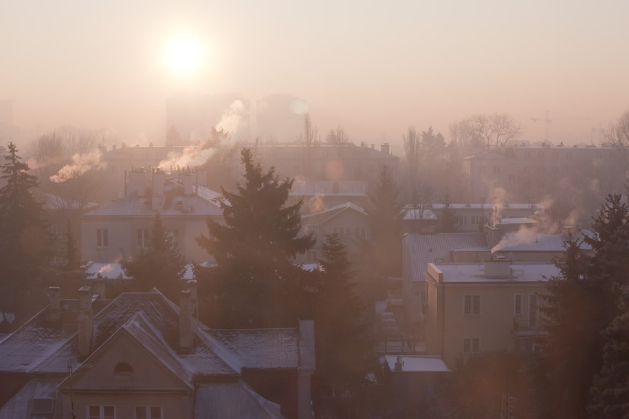 Smog nad Warszawą (zdj. ilustracyjne) /Shutterstock
