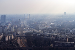 Smog niebezpieczny także w ciepłe dni. Jak powstaje i jak się przed nim chronić?