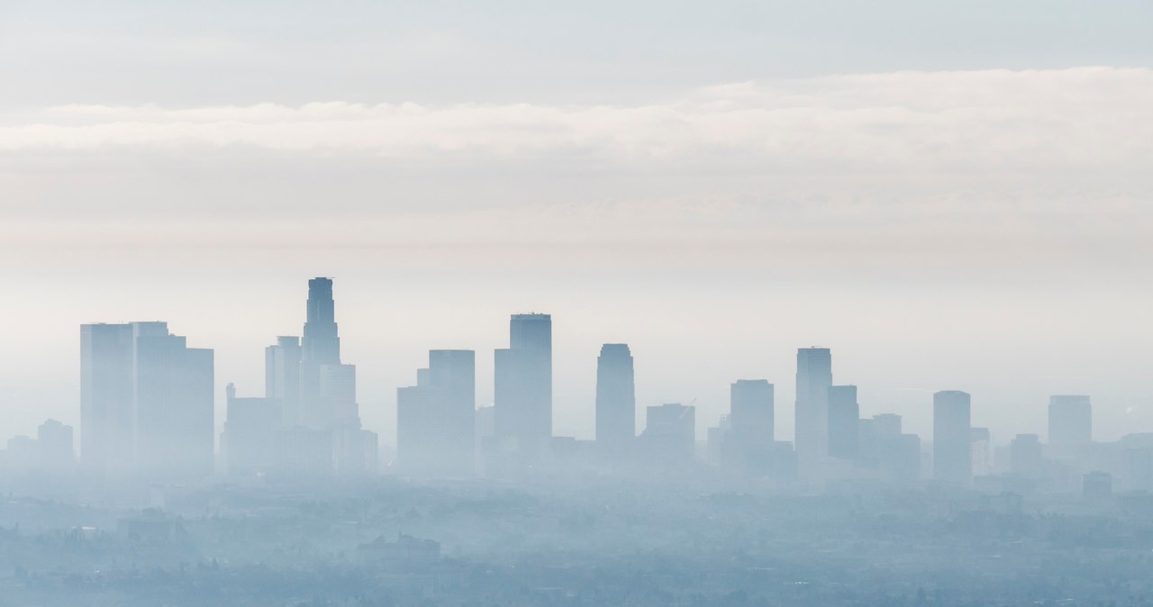 Smog to poważne zagrożenie, zwłaszcza dla kobiet w ciąży /123RF/PICSEL