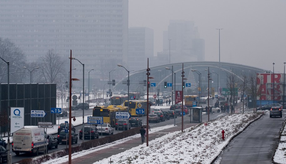 Smog w Katowicach. Zdjęcie archiwalne /Andrzej  Grygiel /PAP