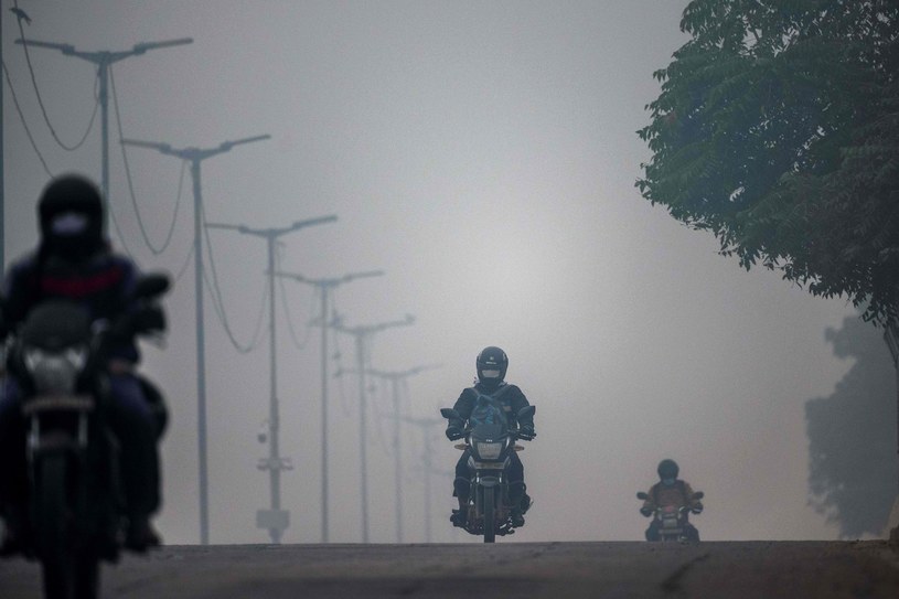 Smog w New Delhi /JEWEL SAMAD /AFP