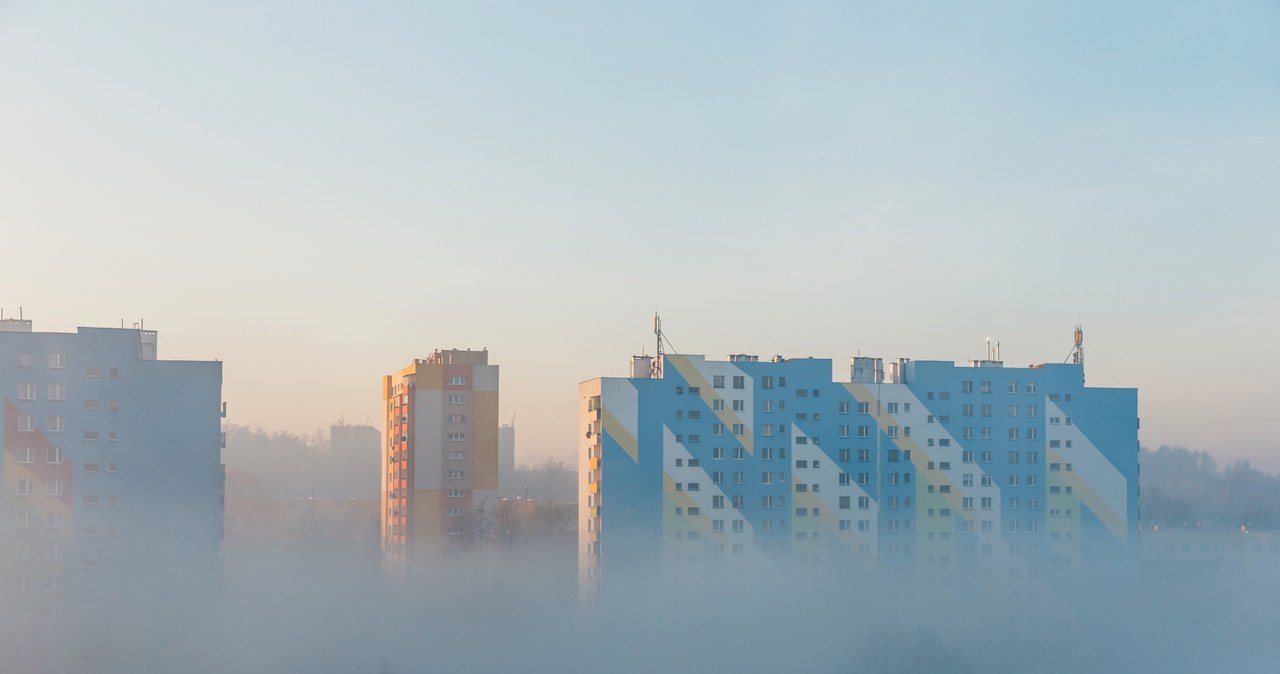 Smog w Polsce jest wciąż silny /123RF/PICSEL