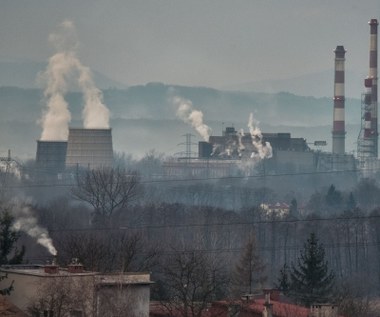 Smog w Polsce: Od dziś obowiązują nowe normy