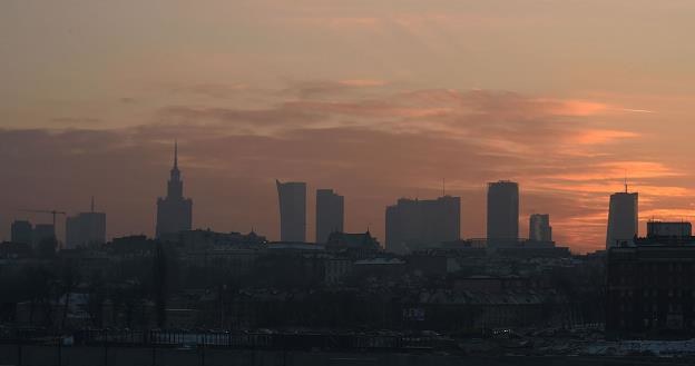 Smog w Warszawie /AFP
