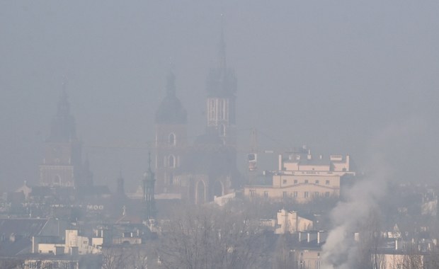 Smog znów dusi. W Krakowie darmowa komunikacja miejska