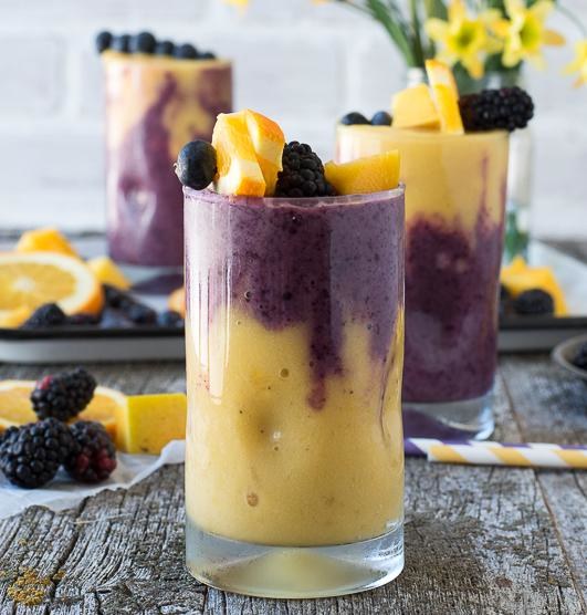 Smoothie jagodowe /© Photogenica