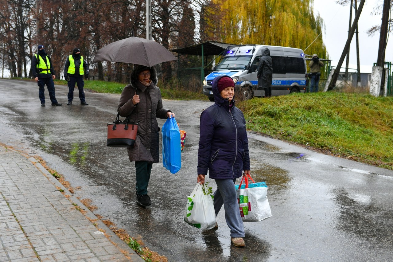 SMS-y będą ostrzegać o atakach rakietowych na Ukrainie? Szef BBN: Jest to rozważane