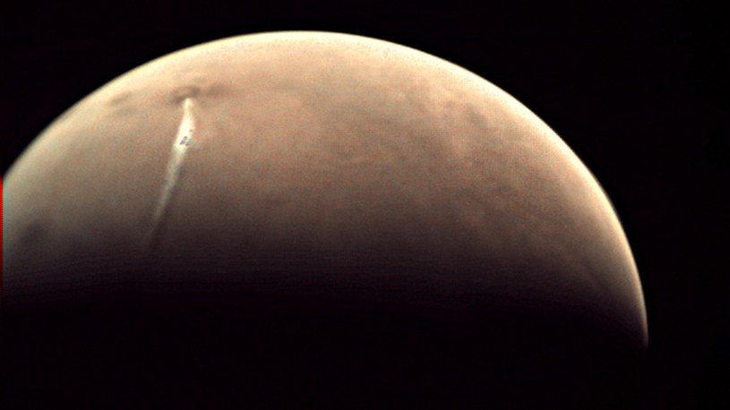 Smuga nad wulkanem Arsia Mons na Marsie wciąż się powiększa /Geekweek