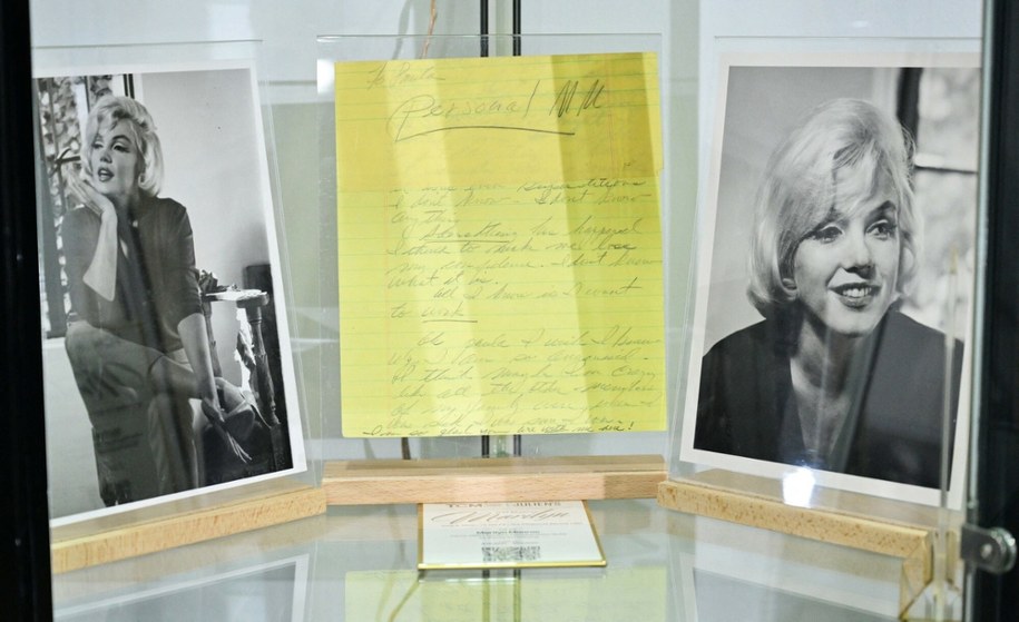 Smutny, osobisty list Marilyn Monroe do Pauli Strasberg z około 1960 roku wystawiony na aukcji "100 lat Marilyn", zdj. z 27 maja 2026 /East News