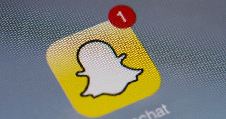 "Snap" to hit wśród ludzi młodych, ale aplikacja w wersji na Androida ma swoje techniczne problemy /AFP