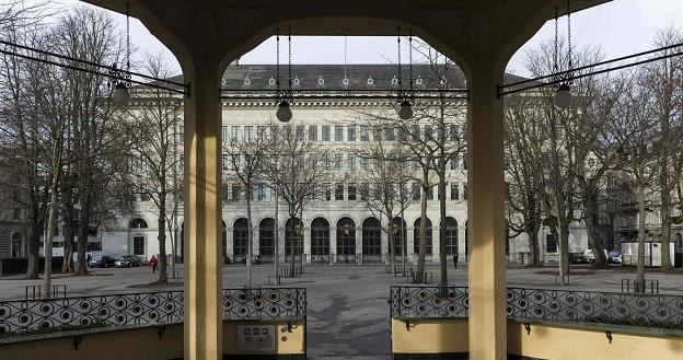 SNB nie wylkucza interwencji na franku /AFP