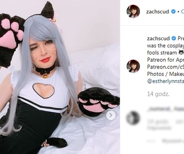 Sneaky z nowym cosplayem. Tym razem został kotem