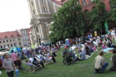 Śniadanie na trawie 