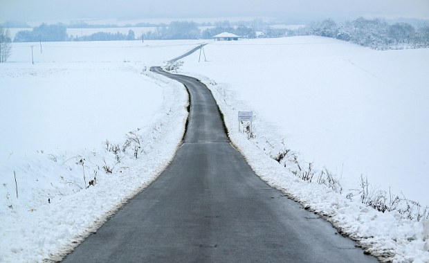 Śnieg, deszcz ze śniegiem i gołoledź. IMGW ostrzega