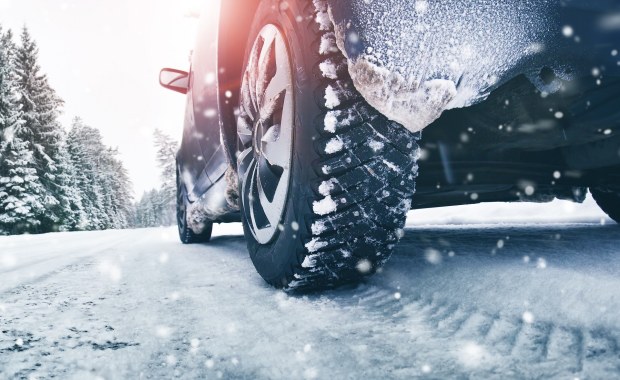 Śnieg i deszcz. GDDKiA ostrzega kierowców