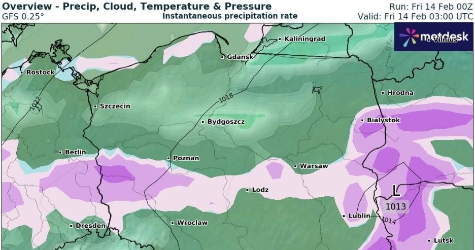 Śnieg spadnie w większości kraju, choć najwięcej opadów można się spodziewać nad morzem oraz na południu /wxcharts /